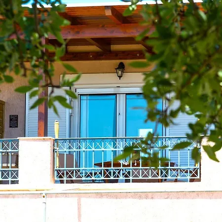 Apartment Salty Breeze Experience Vs Olive Flavor Sensation At Porto Heli
